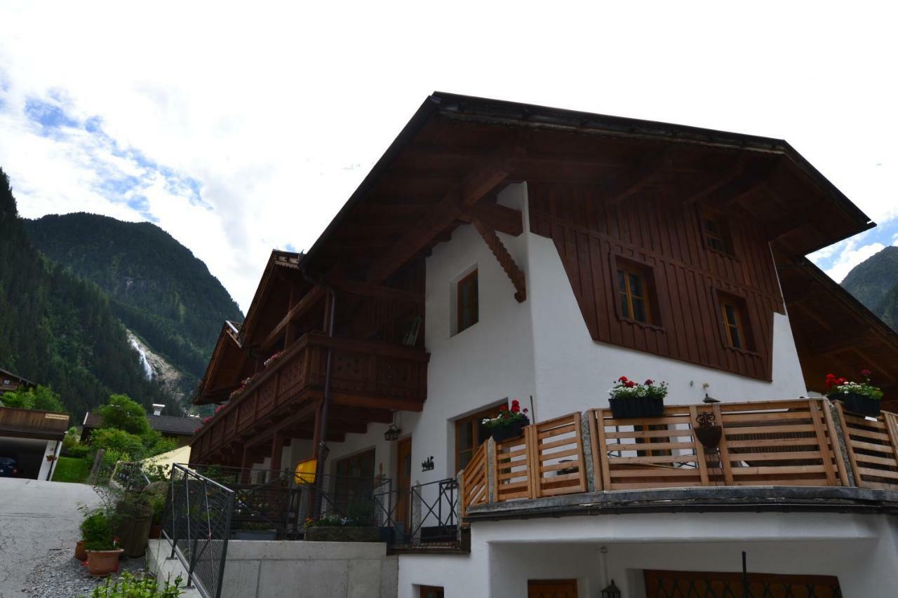 Ferienwohnung Stubaier Herzblut Neustift im Stubaital Esterno foto